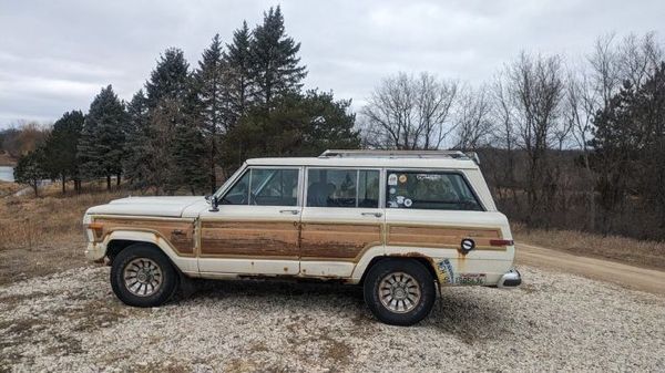 1986 Jeep Grand Wagoneer  for Sale $7,295 