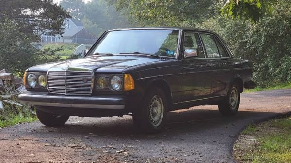 1985 Mercedes-Benz 300D  for Sale $8,395 