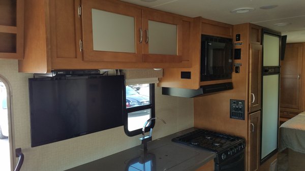 2017 Winnebago Spirit - Only 4k Miles