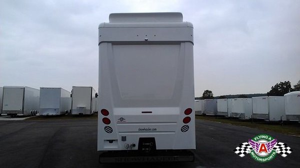 2016 Showhauler on Lonestar Chassis