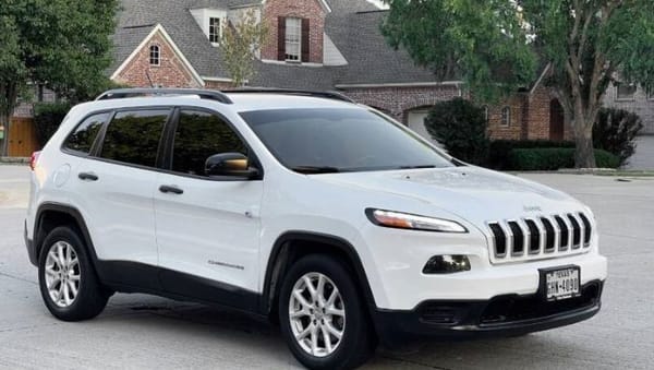 2015 Jeep Cherokee  for Sale $19,995 
