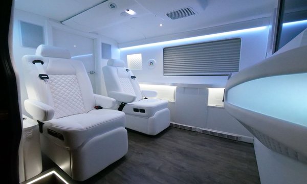Ambassador Edition - Mercedes-Benz Sprinter 2500 144
