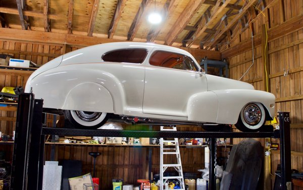 1947 Chevrolet Fleetline Aero Sedan / SUPER High Show Qualit