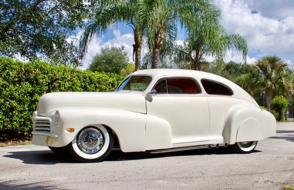 1947 Chevrolet Fleetline Aero Sedan / SUPER High Show Qualit