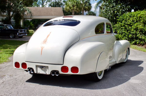 1947 Chevrolet Fleetline Aero Sedan / SUPER High Show Qualit