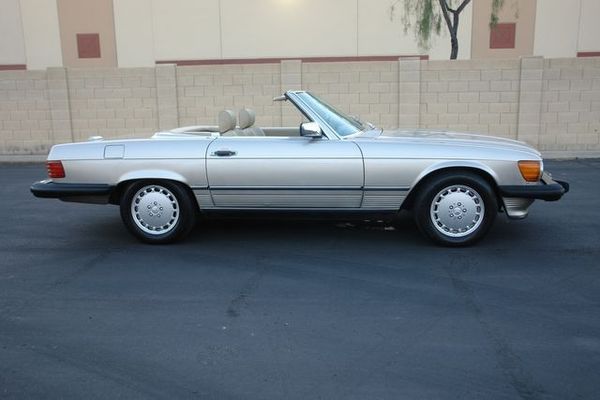 1988 Mercedes-Benz 560 Series for Sale $0