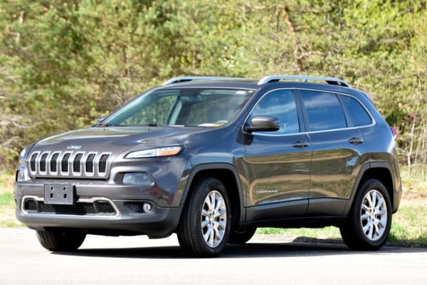 2014 Jeep Cherokee  for Sale $12,995 