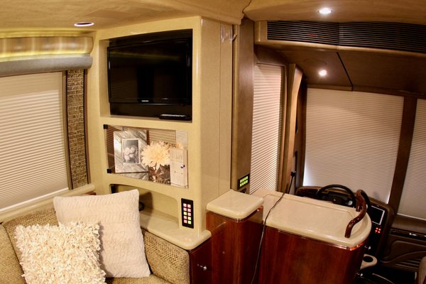 2008 Prevost Motorcoach for Sale $619,000
