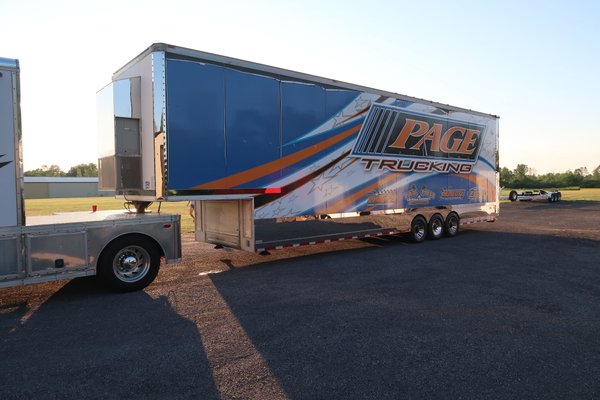 1999 FL70, 2003 RENEGADE ITX40 LIFTGATE for Sale $80,000