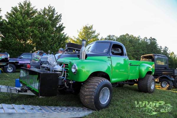 51 Studibaker Pulling truck  for Sale $25,000 