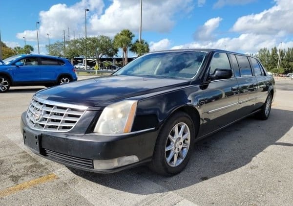 2011 Cadillac DTS  for Sale $12,495 