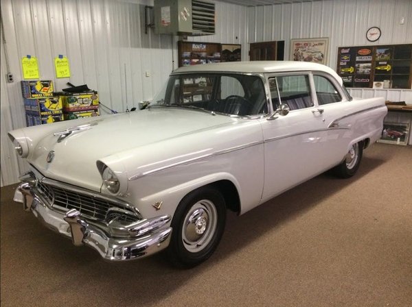 1956 Ford Customline Sedan