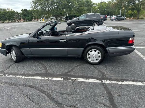 1995 Mercedes Benz E320  for Sale $17,495 