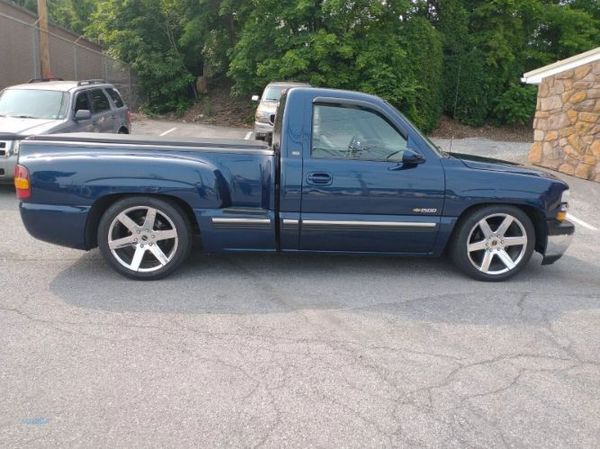 2000 Chevrolet Silverado  for Sale $16,795 