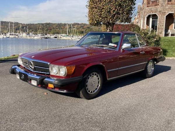 1986 Mercedes-Benz 560SL  for Sale $40,895 