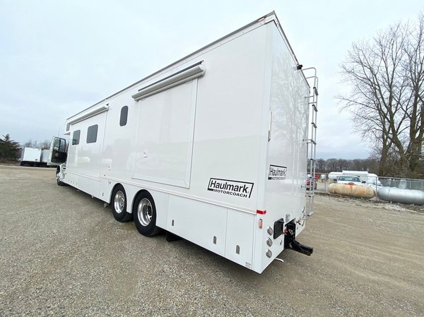 2015 HAULMARK 4 SLIDE for Sale $279,900