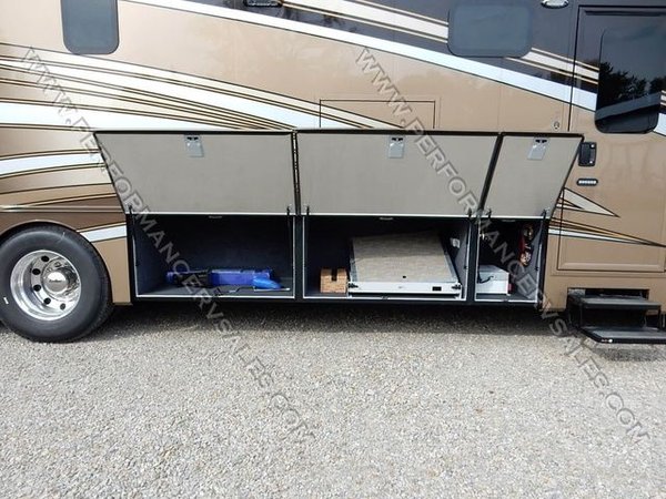 2019 ShowHauler 1816