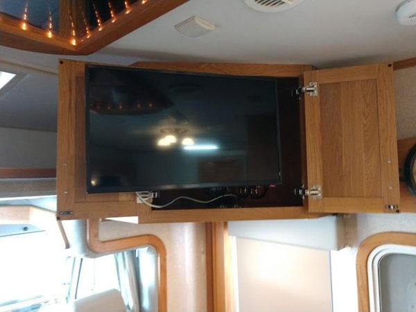 2006 Haulmark Motorgarage Mercedes 450HP 43' 1-Slides with B