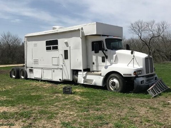 Budget Toterhome-RUNS GREAT!! for Sale $14,000