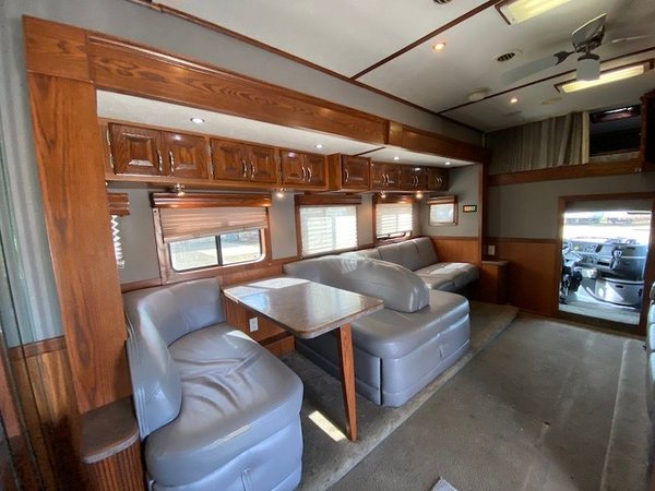 2007 SHOWHAULER for Sale $159,900