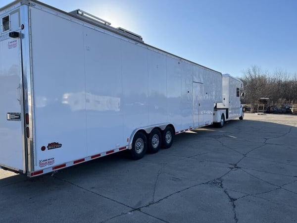 1999 United Trailers Extreme 40' Race Trailer 