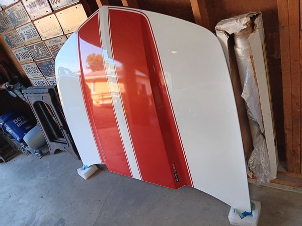 2010 -2015 camaro ss hood  for Sale $300 