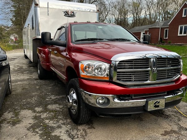 Gorgeous 2006 Dodge Ram 3500 4x4 Cummins 5.9  for Sale $35,000 