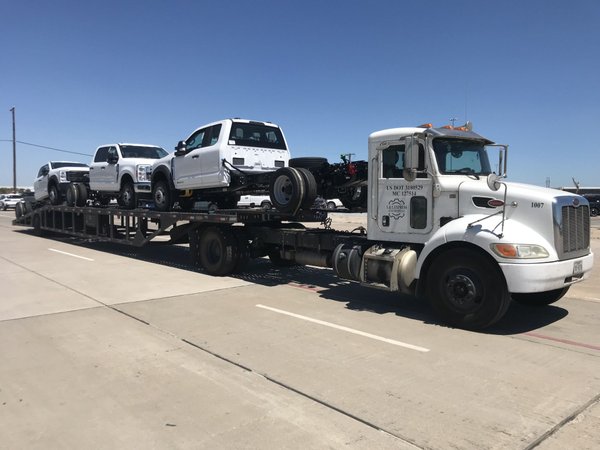 2015 PETERBILT 337  - Car Hauler Trucks  for Sale $39,000 