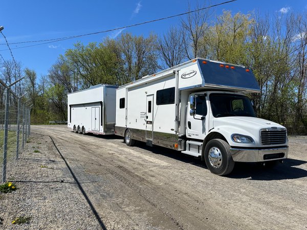 2006 Renegade and 2024 30'Bravo stacker  for Sale $250,000 