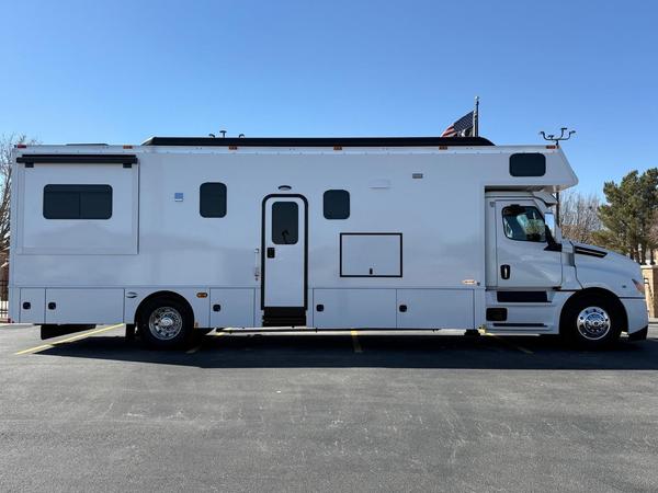 2023 Renegade Classic 38CSB 