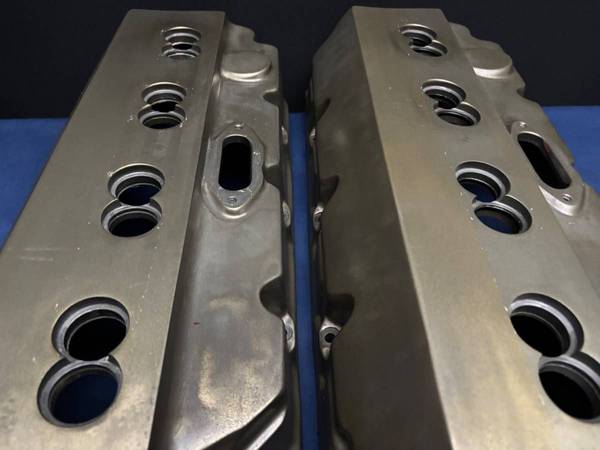 KIETH BLACK MAGNESIUM 426 HEMI VALVE COVERS  for Sale $1,600 