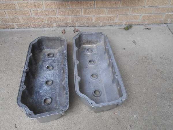 Mopar 1 Pr. M/T 426 HEMI cast aluminum valve covers for 1964