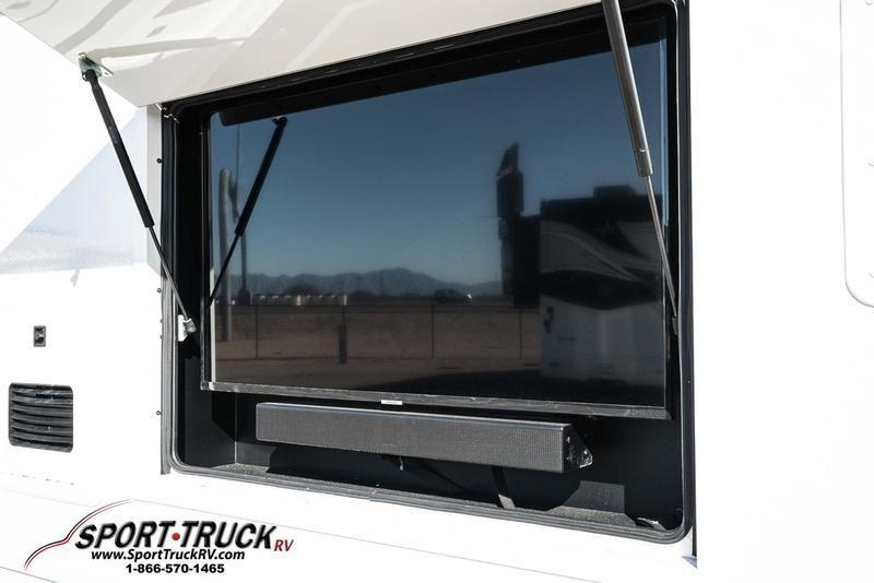 2020 Renegade Classic 37CTS for Sale in Chandler AZ & Fontana CA, AZ