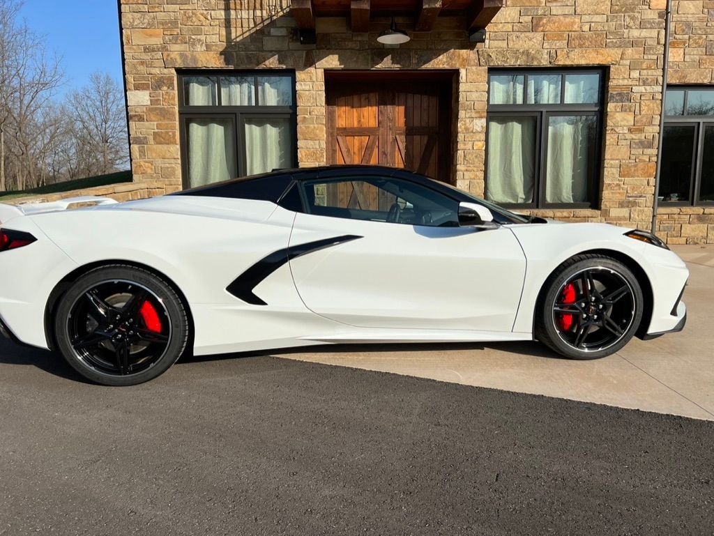 2022 Chevrolet Corvette - 2022 Corvette C8 Hard Top Convertable 3LT Loaded 52 Miles - New - VIN 1G1YC3D45N5117875 - 52 Miles - 8 cyl - 2WD - Automatic - Convertible - White - Kansas City, MO 64152, United States