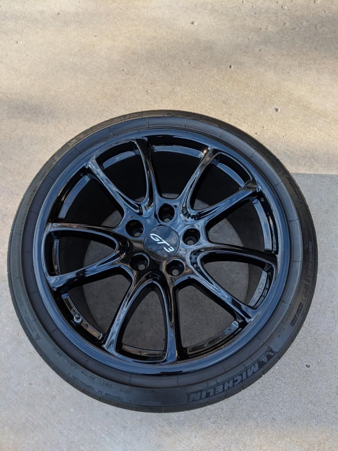 Gloss Black 997.1 GT3 wheels w/ Michelin PS2 tires, TPMS