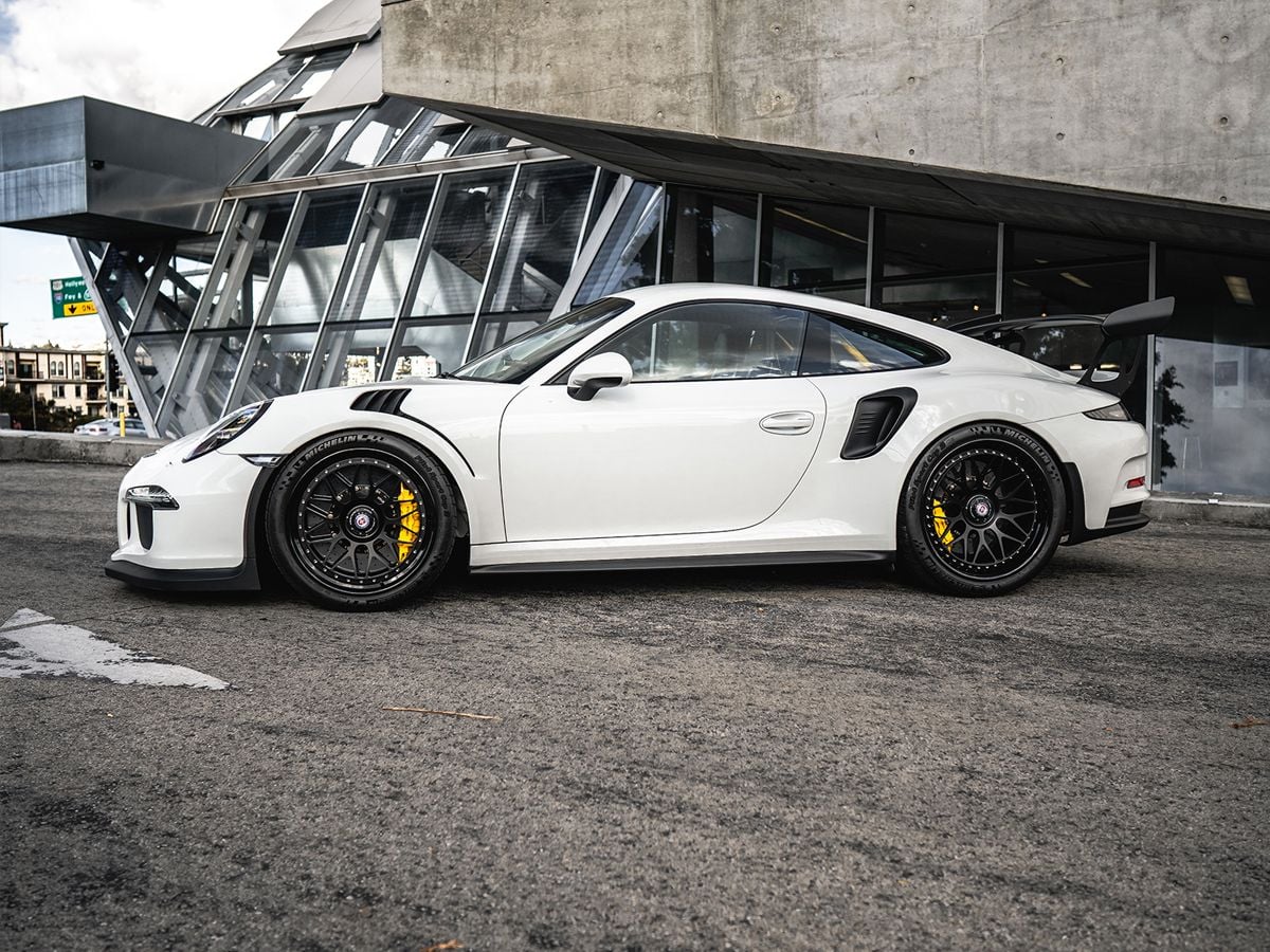 2016 Porsche 911 - 2016 PORSCHE GT3RS w/ $35K in Mods | Pristine Condition - Used - VIN WP0AF2A91GS192460 - 8,100 Miles - 6 cyl - 2WD - Automatic - Coupe - White - Studio City, CA 91604, United States