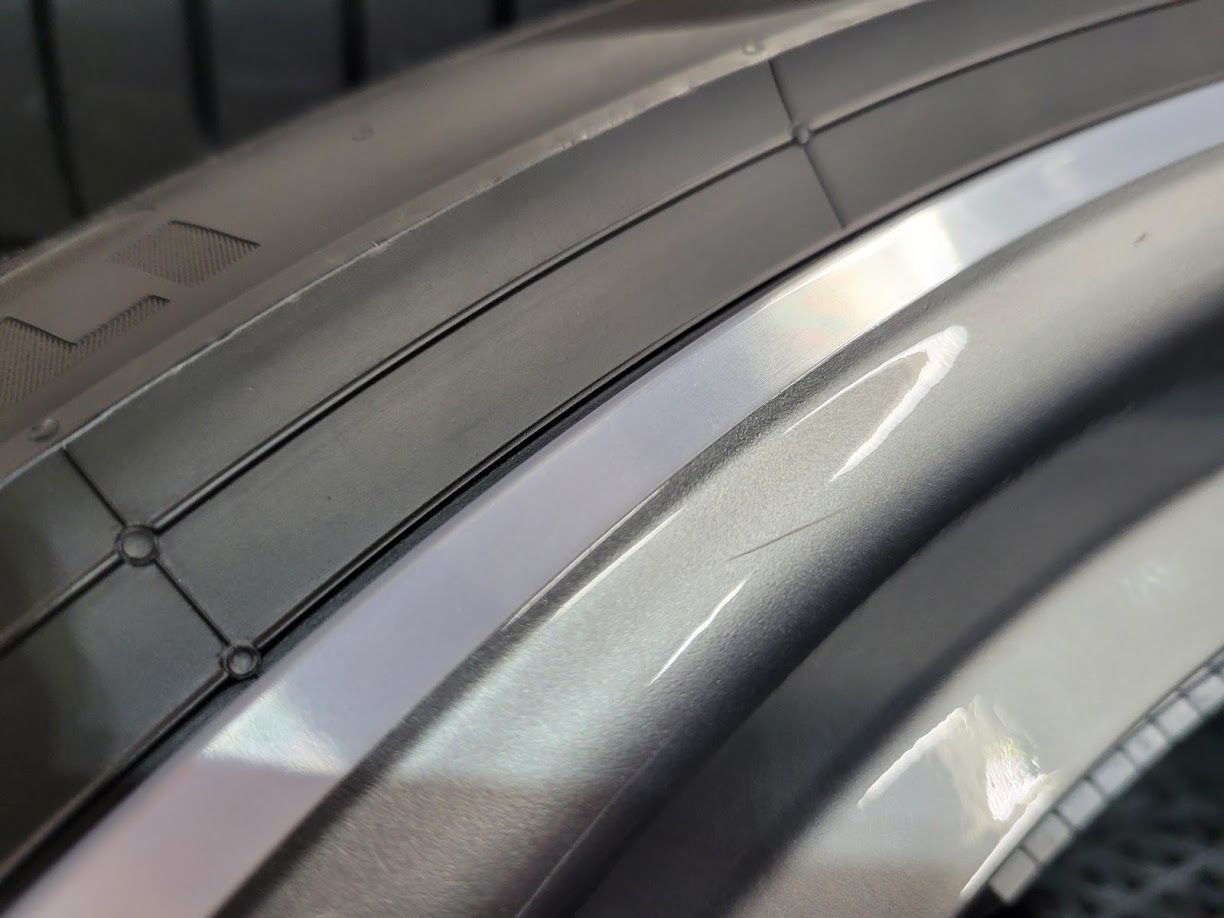 Wheels and Tires/Axles - OEM 22" 2019+ Porsche Cayenne Sport Classic Wheels Platinum w/Pirelli Tires - Used - 2019 to 2021 Porsche Cayenne - Columbus, OH 43228, United States