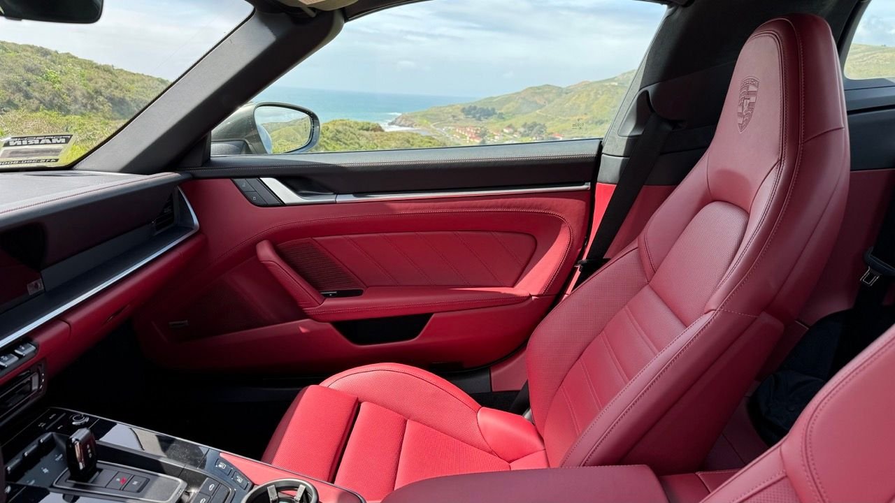 2022 Porsche 911 - 2022 GTS Targa 4 in Aventurine Green, 930 Red leather package, Super low miles - Used - VIN WP0BB2A94NS232477 - 1,390 Miles - 6 cyl - 4WD - Automatic - Coupe - Gray - San Francisco, CA 94107, United States