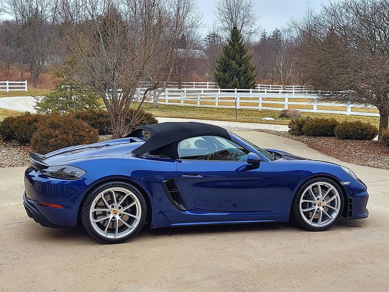 2020 Porsche 718 Spyder - 2020 Porsche 718 Spyder Manual Gentian Blue! - Used - VIN WP0CC2A8XLS240198 - 10,811 Miles - 6 cyl - 2WD - Manual - Convertible - Blue - Medina, OH 44256, United States