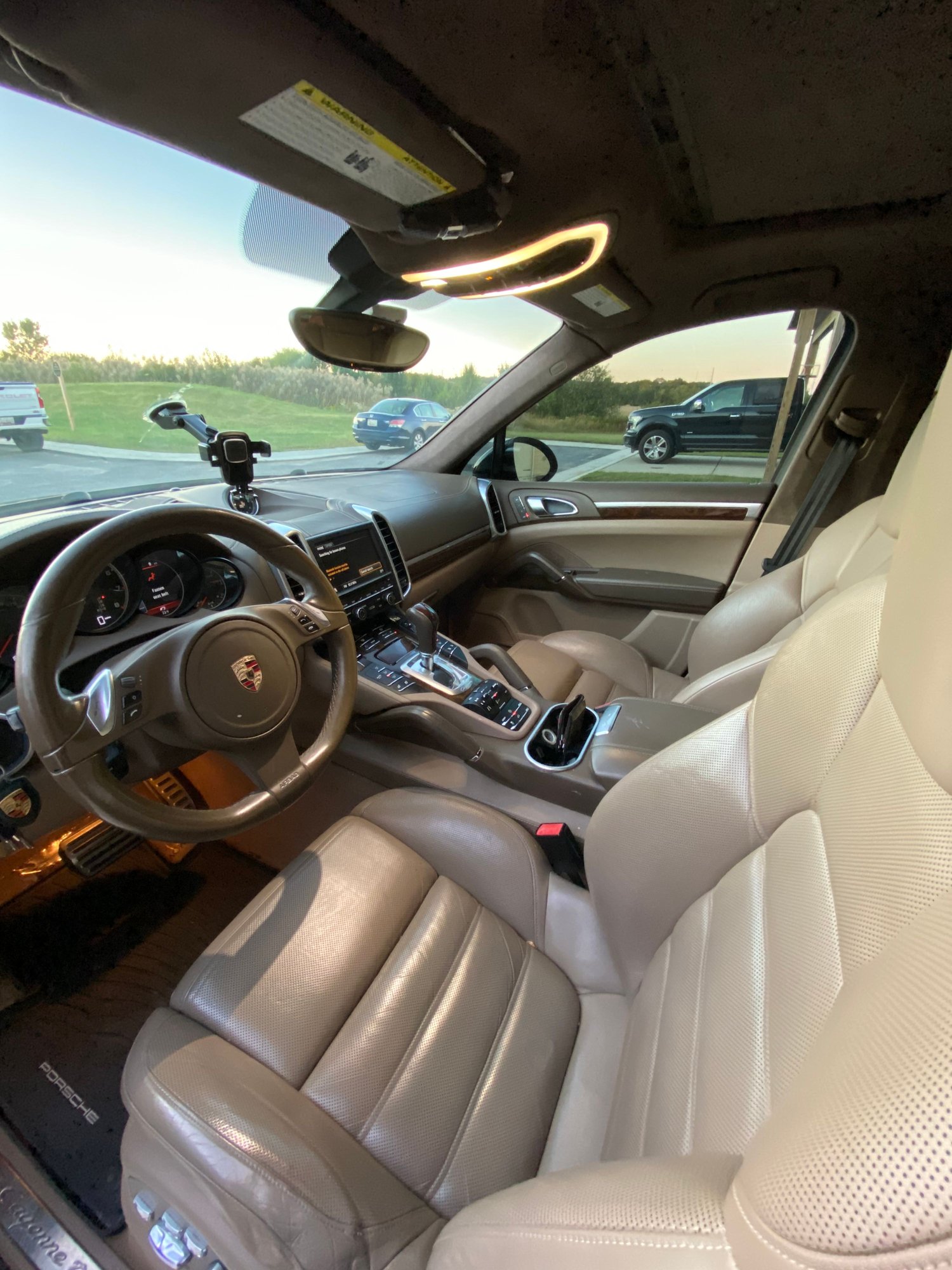 2011 Porsche Cayenne - 2011 Porsche Cayenne Turbo - Used - VIN WP1AC2A27BLA87693 - 160,000 Miles - 8 cyl - 4WD - Automatic - SUV - Black - Stevensville, MD 21666, United States