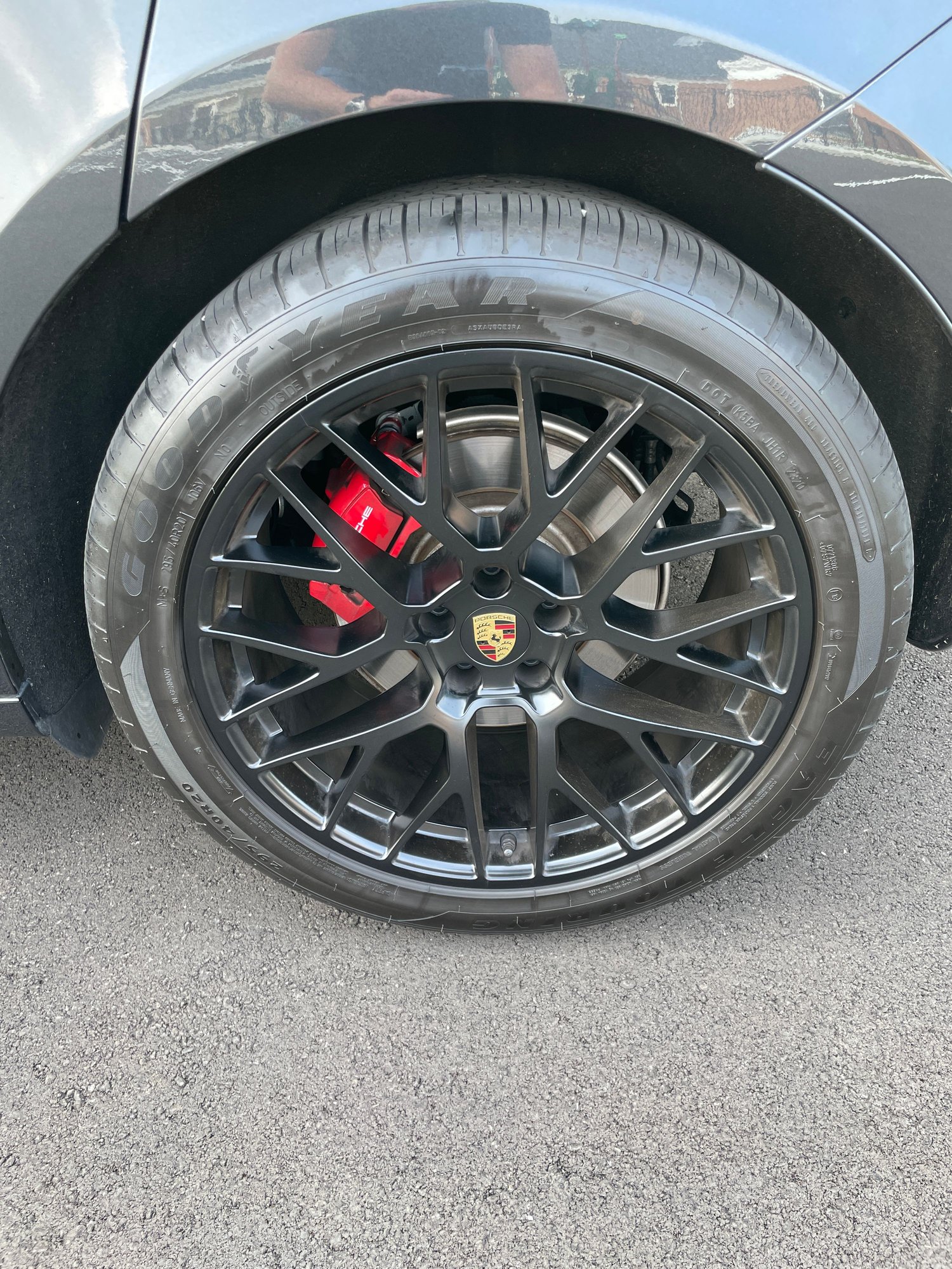 2020 Porsche Macan - 2020 Porsche Macan GTS - Used - VIN WP1AG2A55LLB56476 - 16,600 Miles - 6 cyl - AWD - Automatic - SUV - Gray - New Albany, OH 43054, United States