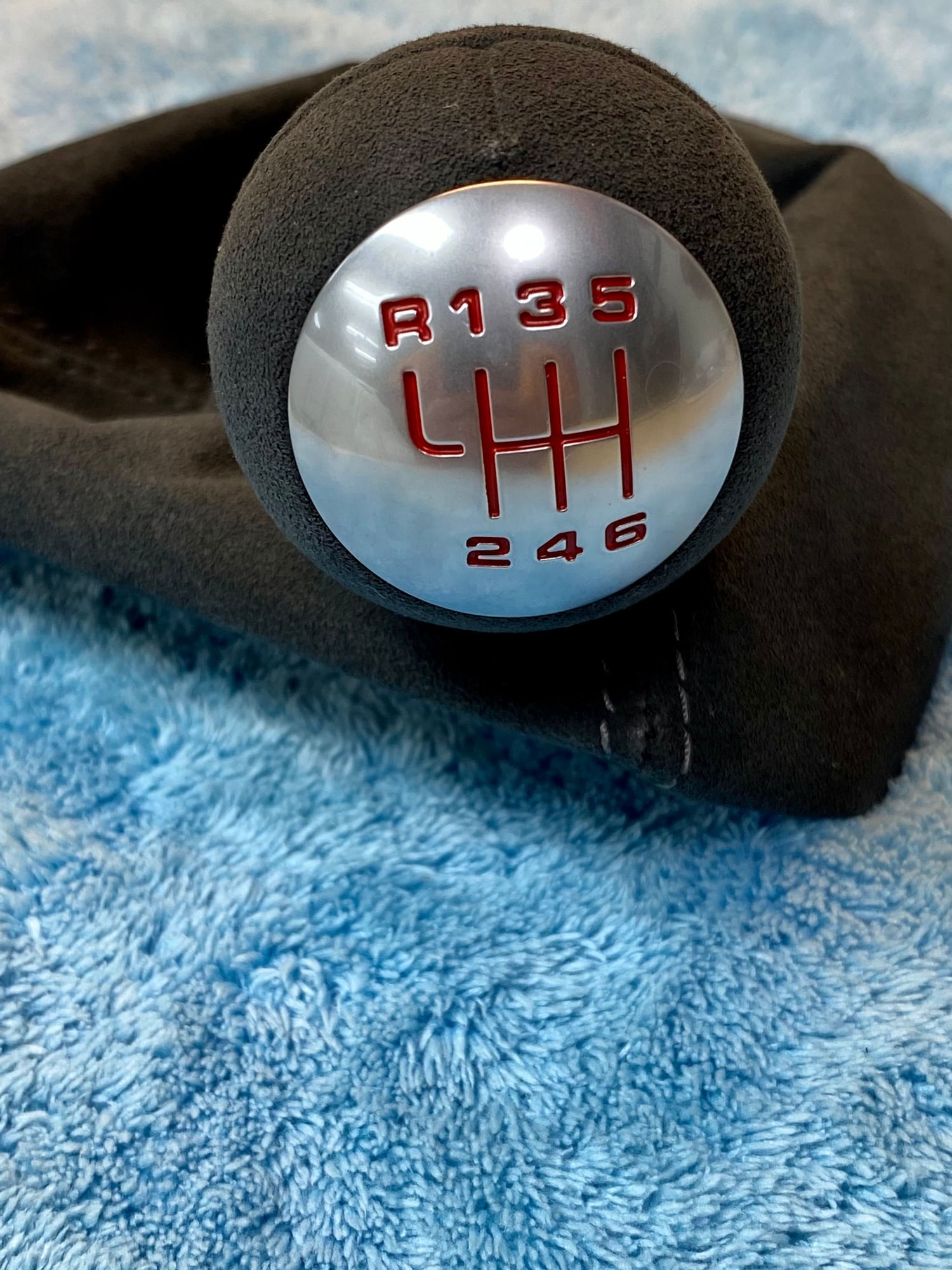 Interior/Upholstery - Rare 997 GT3 Alcantara Gearshift Knob and Boot. Excellent. - Used - 2016 to 0 Porsche 718 Spyder - Shreveport, LA 71106, United States