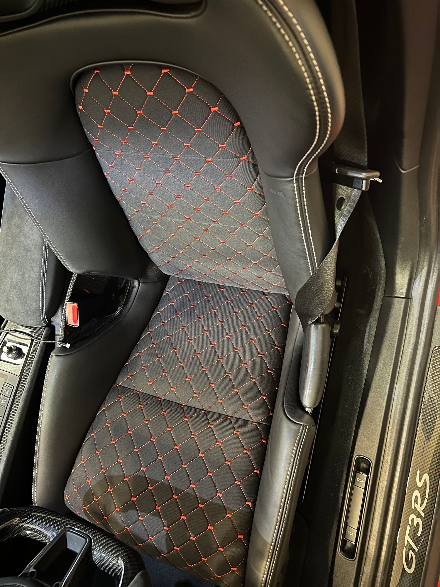 Interior/Upholstery - P1 Designs Black Diamond w/Memory Foam 991 LWBS - Used - 2016 to 2019 Porsche 911 - Wilson, NC 27896, United States