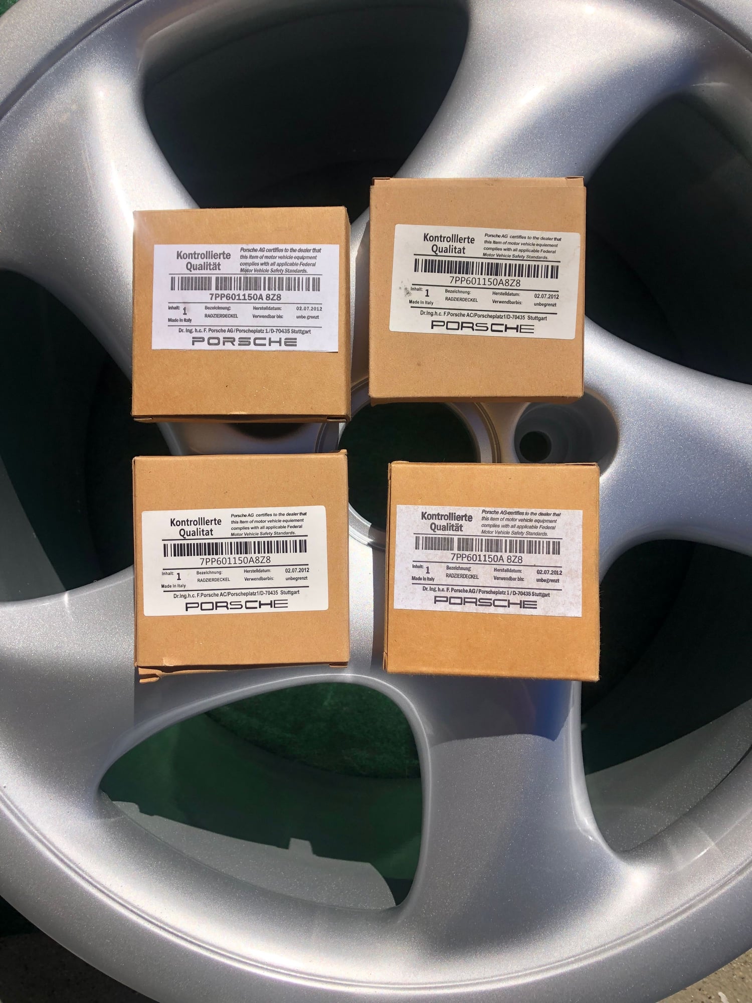 Wheels and Tires/Axles - 993 18” x 7.5/10” Turbo Twists Hollow Spoke Wheels - Used - 1995 to 2004 Porsche 911 - Manhattan Beach, CA 90266, United States