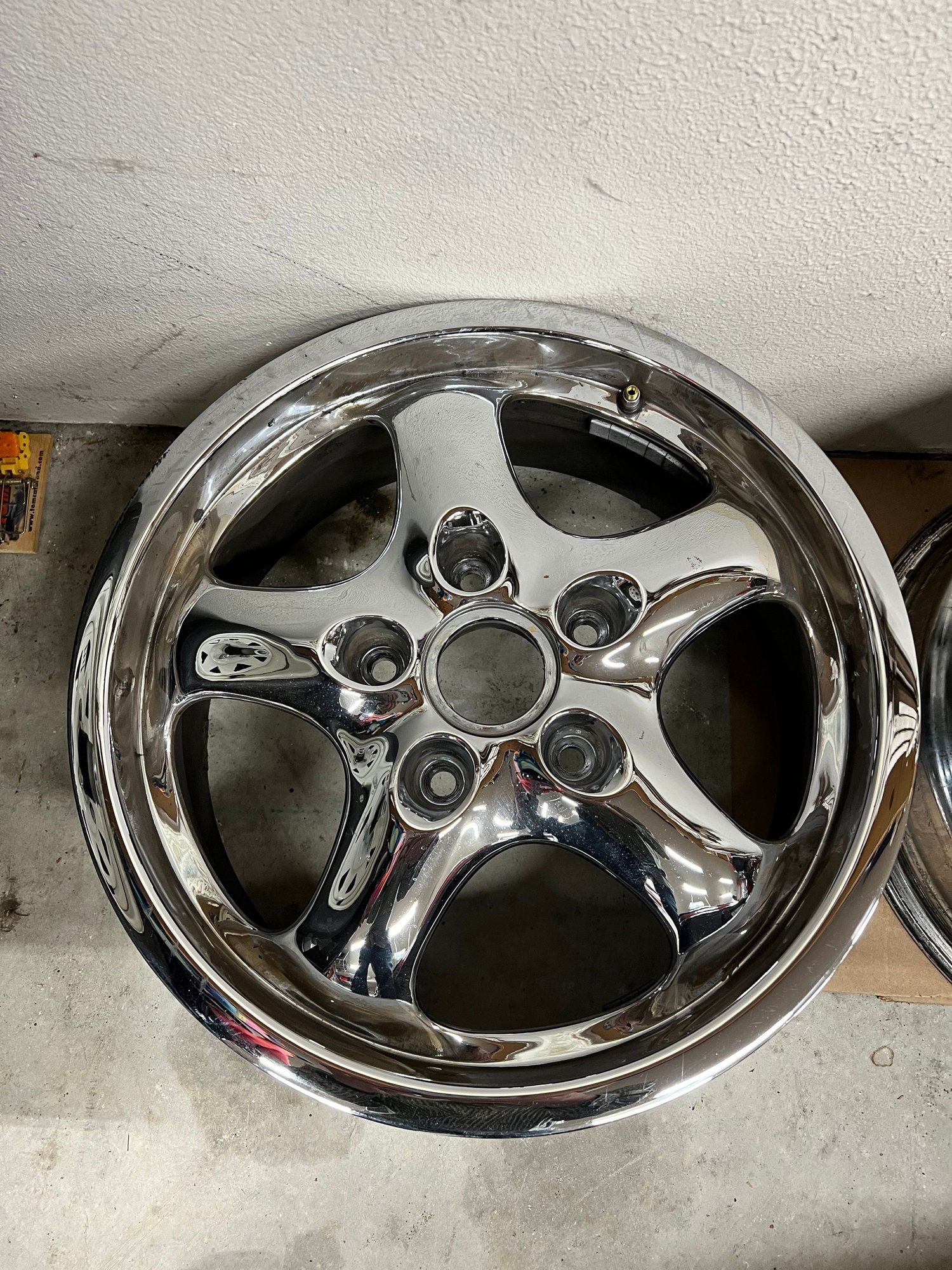 Wheels and Tires/Axles - 993 OEM chrome wheels - Used - 1995 to 1998 Porsche 911 - Gig Harbor, WA 98335, United States