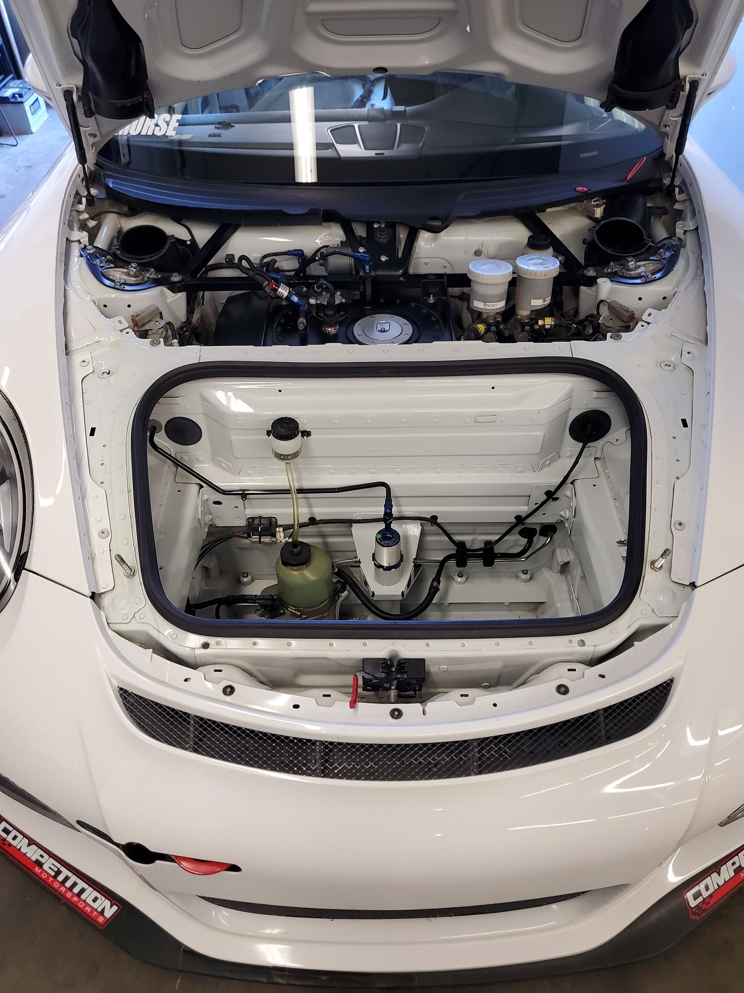 2014 Porsche GT3 - Porsche 991 GT3 Cup Race Car - Used - VIN WPOZZZ99ZES198133 - White - North Hollywood, CA 91605, United States