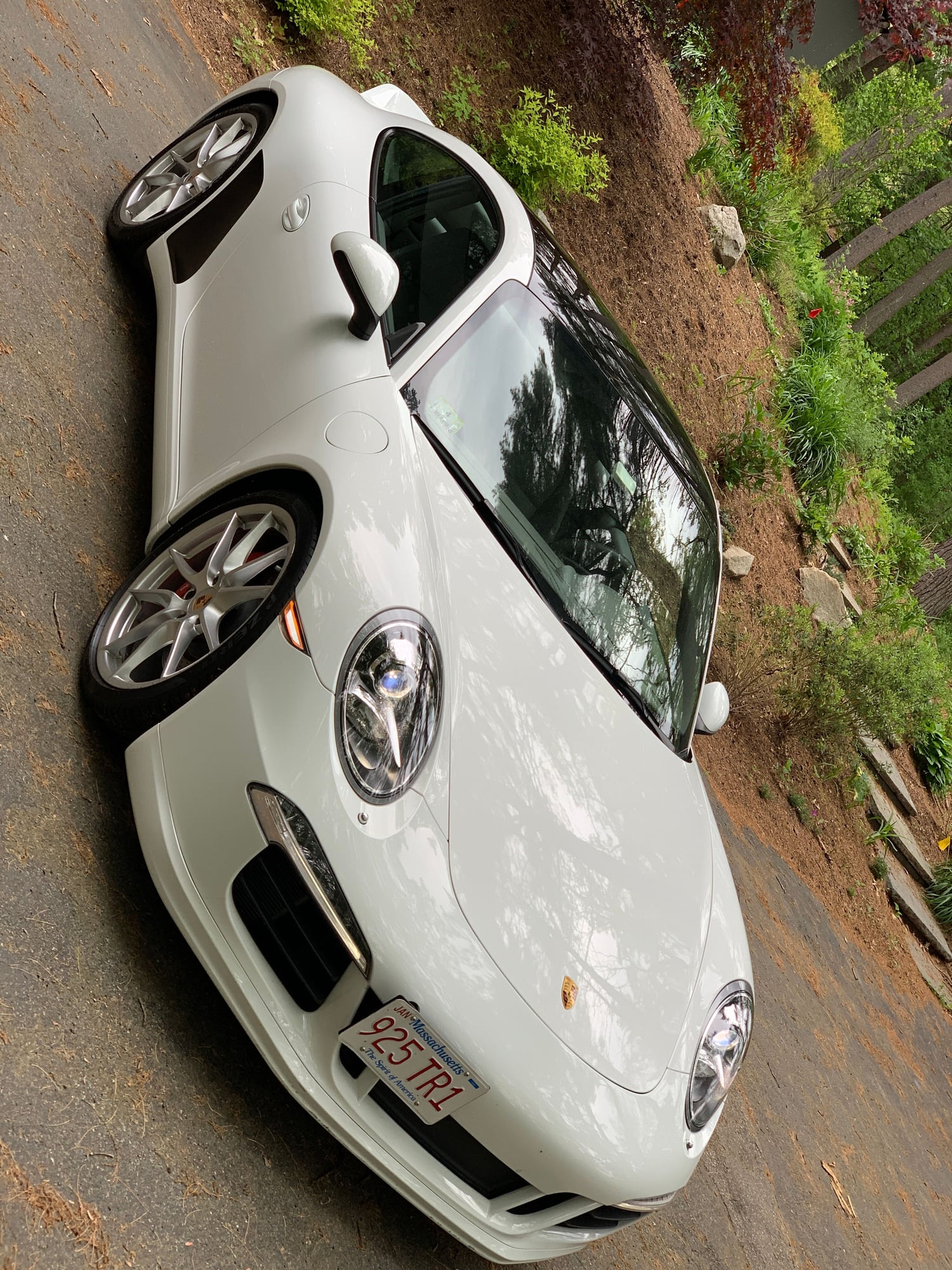 2013 Porsche 911 - 2013 911 C2S Manual, White w/Sport Kit Too! All New Rubber! WITH PICS NOW!!! - Used - VIN WPOAB2A96DS123240 - 24,000 Miles - 6 cyl - 2WD - Manual - Coupe - White - Concord, MA 01742, United States
