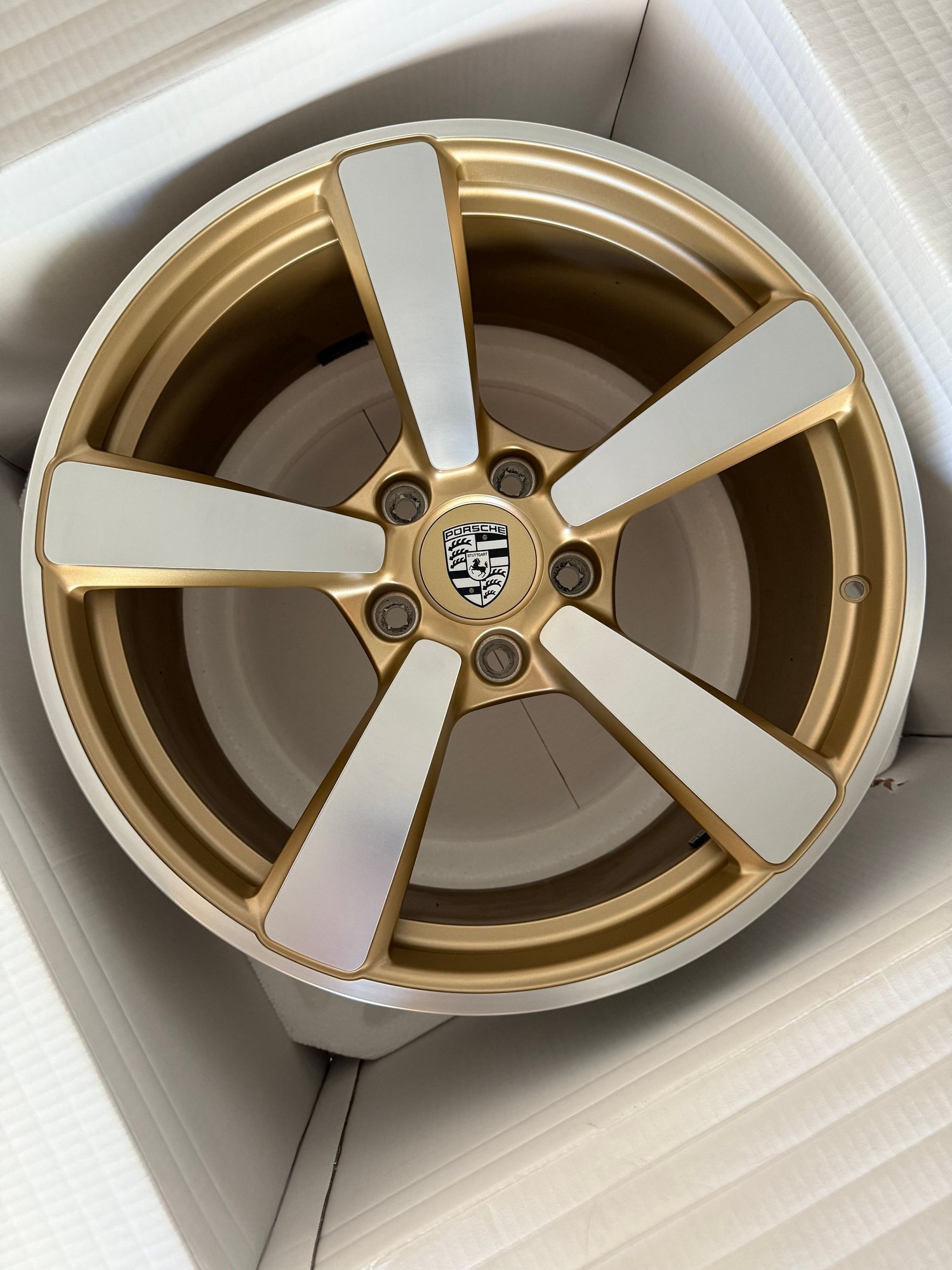 Wheels and Tires/Axles - 992 Exclusive Design Rims Aurum - Used - -1 to 2026  All Models - Lewisville, TX 75056, United States