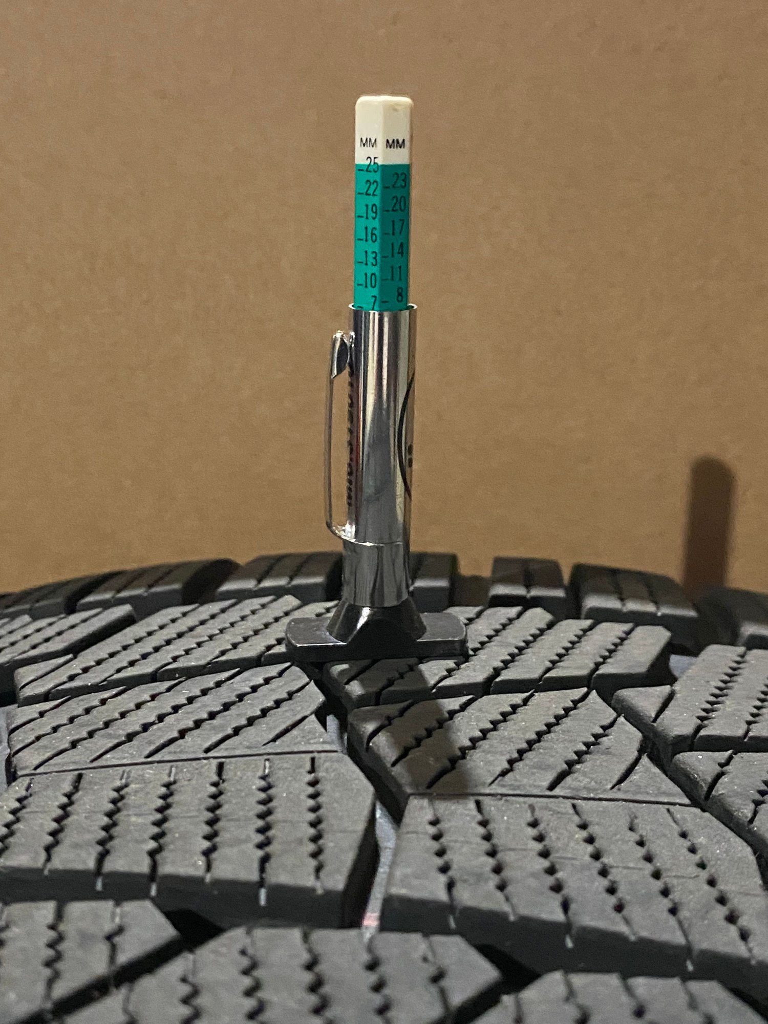 Wheels and Tires/Axles - 911 992 winter wheel and tire set - Used - 2020 to 2024 Porsche 911 - Summit, NJ 07901, United States