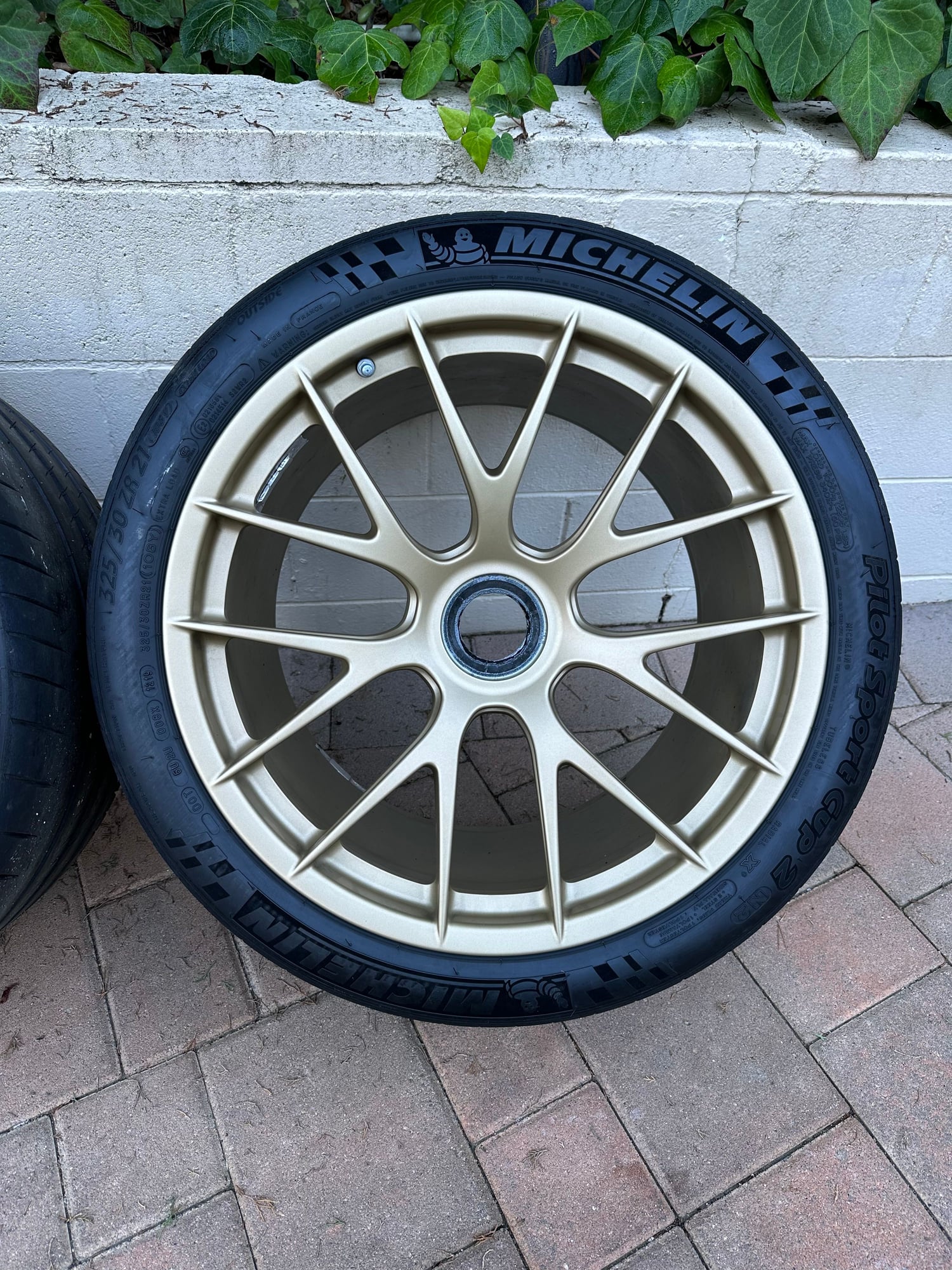 Wheels and Tires/Axles - PORSCHE WEISSACH MAGNESIUM WHEELS SET WITH CUP 2 TIRES + SENSORS OEM FOR GT2RS GT3RS - Used - 2018 to 2023 Porsche 911 - Los Angeles, CA 90025, United States